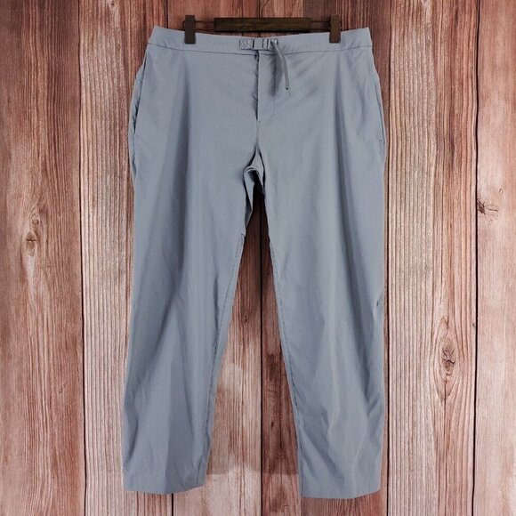 lululemon athletica Other - Lululemon Mens Size 38X29 Relaxed Fit Belted Stretch Pant Chino Rhino Grey
